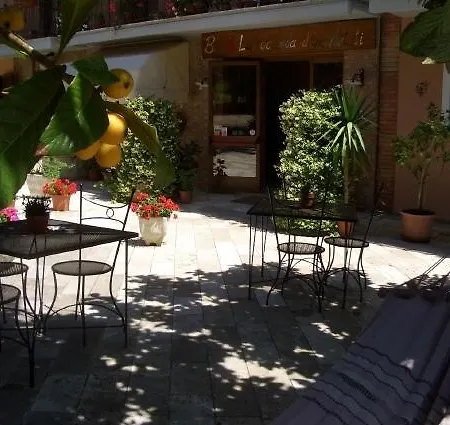 Bed & Breakfast La Degli Artisti